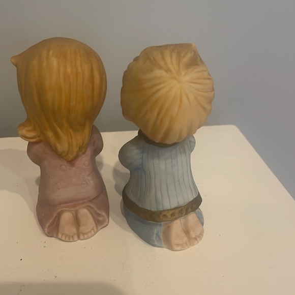 Little boy & girl praying figurines homco vintage - Picture 2 of 3